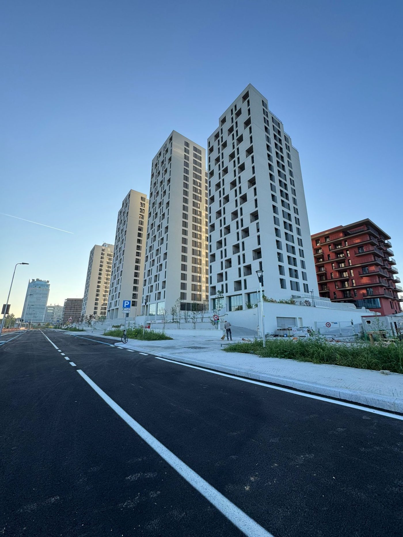 WhatsApp Image 2025-12-02 at 16.15.07 (2)